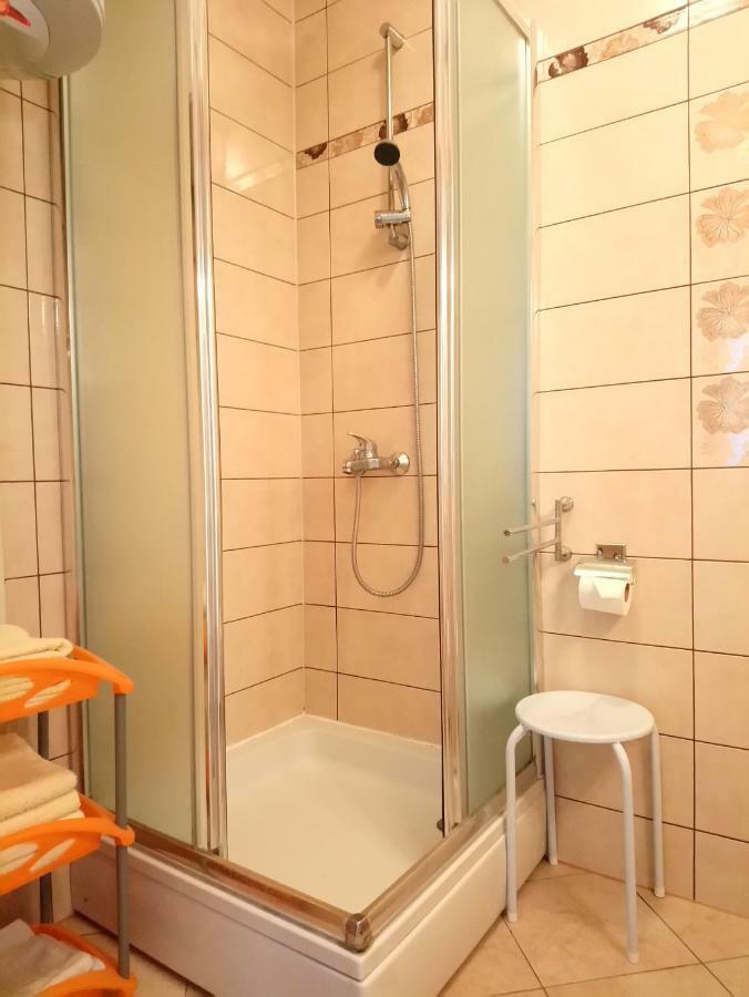 Charming Hill Apartman